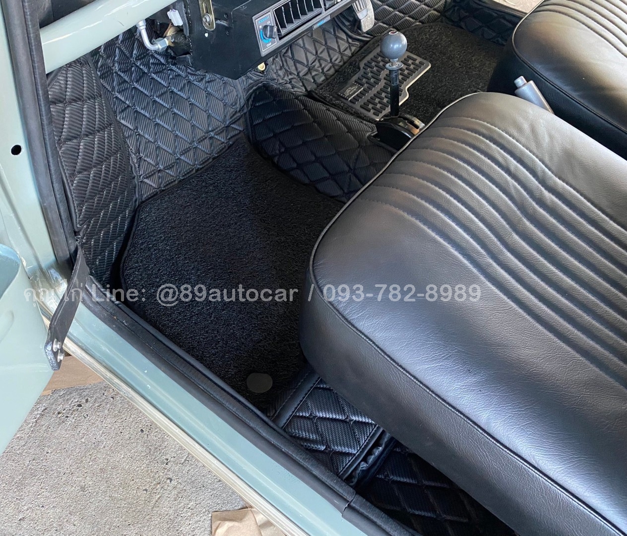 พรมรถยนต์ Mini Austin Cooper ปูพรม7D สีดำด้ายดำ ลายเคฟล่า + ไวนิลดักฝุ่นสีดำ