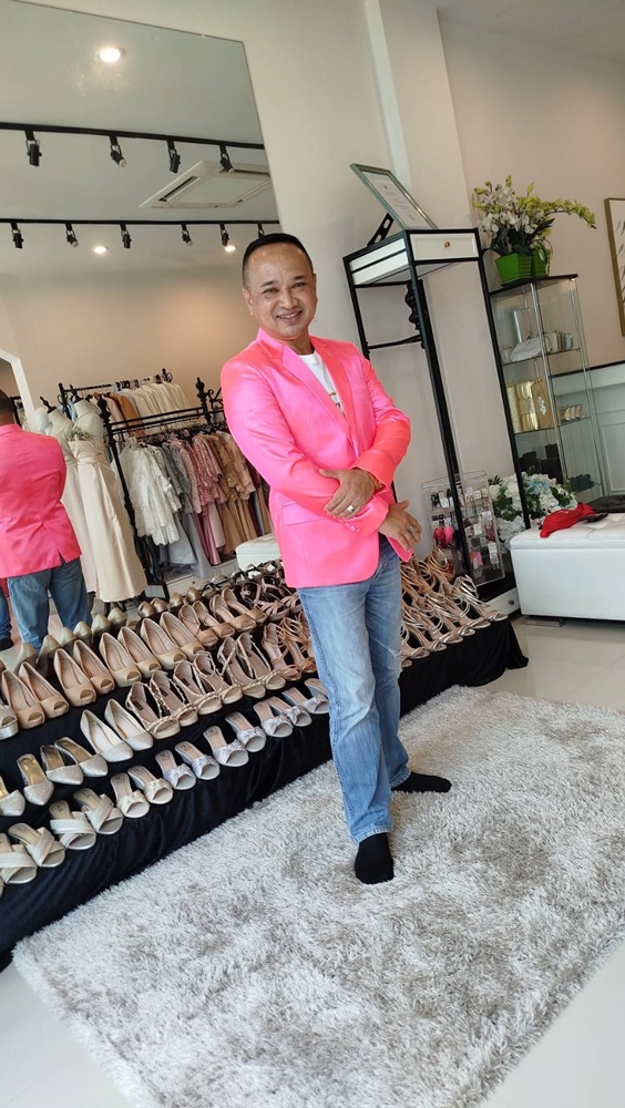 พร้อมเช่า ชุดสูทชาย แฟชั่น Set คละสี สูทตัด (ไม่มีเสื้อกั๊ก)