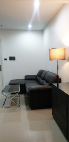 ให้เช่าคอนโด ศุภาลัย เวลลิงตัน 2 ขนาด 42 ตร.ม.วิวสระ เฟอร์ครบ มีเครื่องซักผ้า ใกล้ MRT ศูนย์วัฒนธรรม