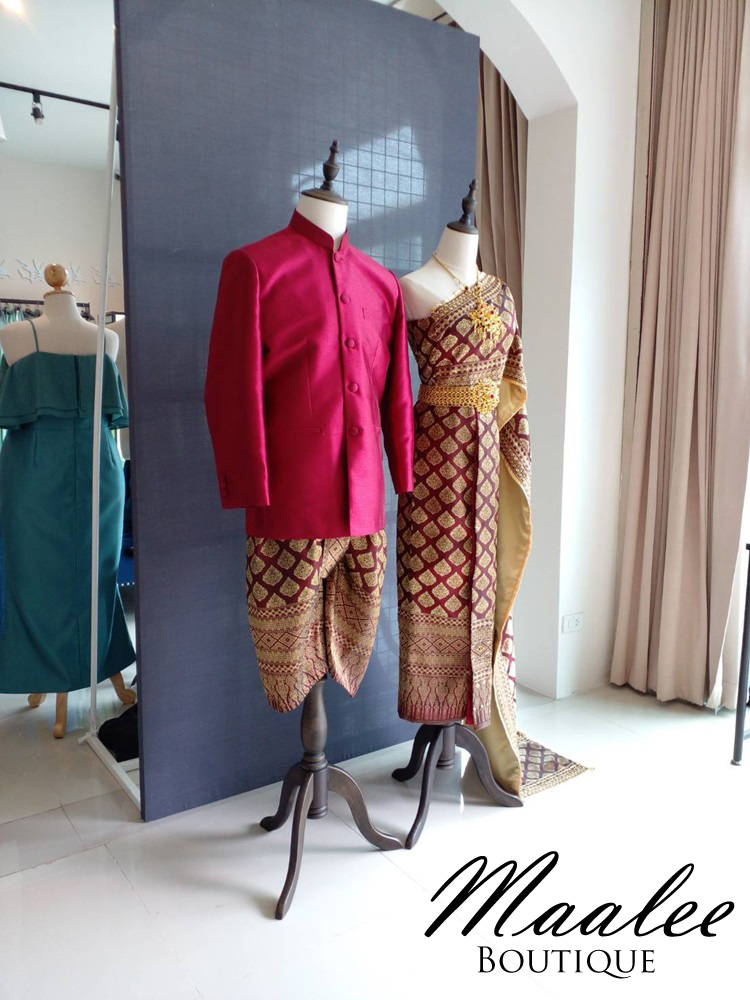 พร้อมเช่า ชุดแต่งงานไทยประยุกต์ สีแดง