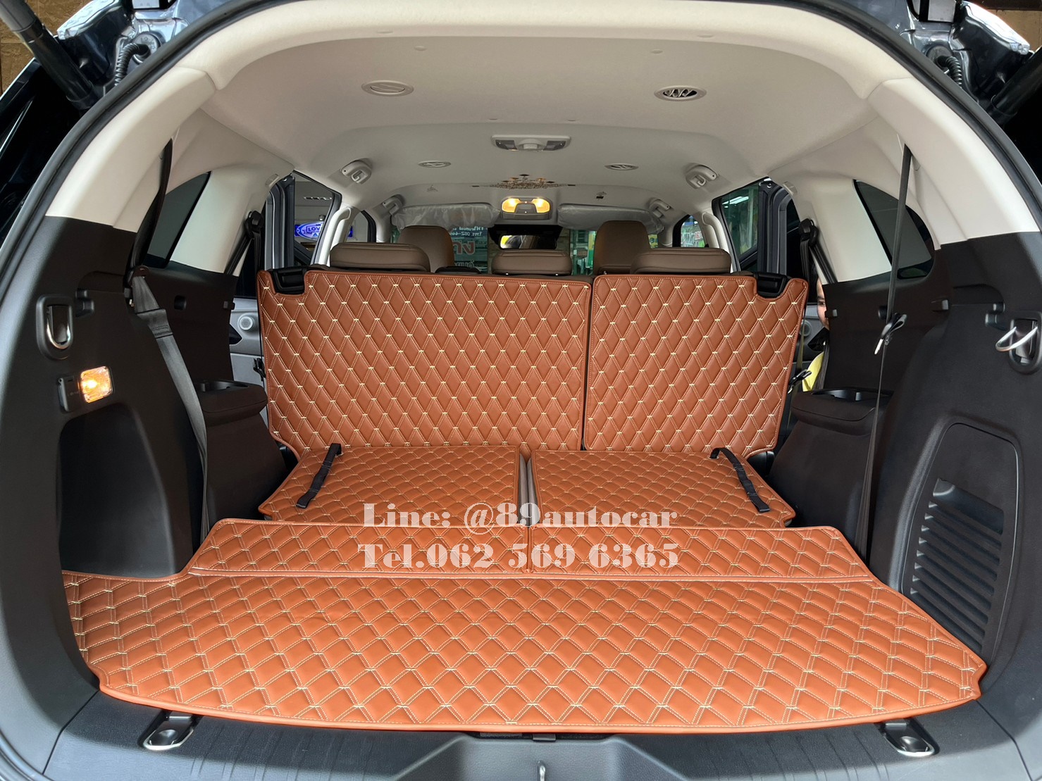 Isuzu Mu-X (มิวเอ็กซ์) 2021-2023 ปูพรมVVIP สีน้ำตาลเข้มด้ายทอง เต็มคัน