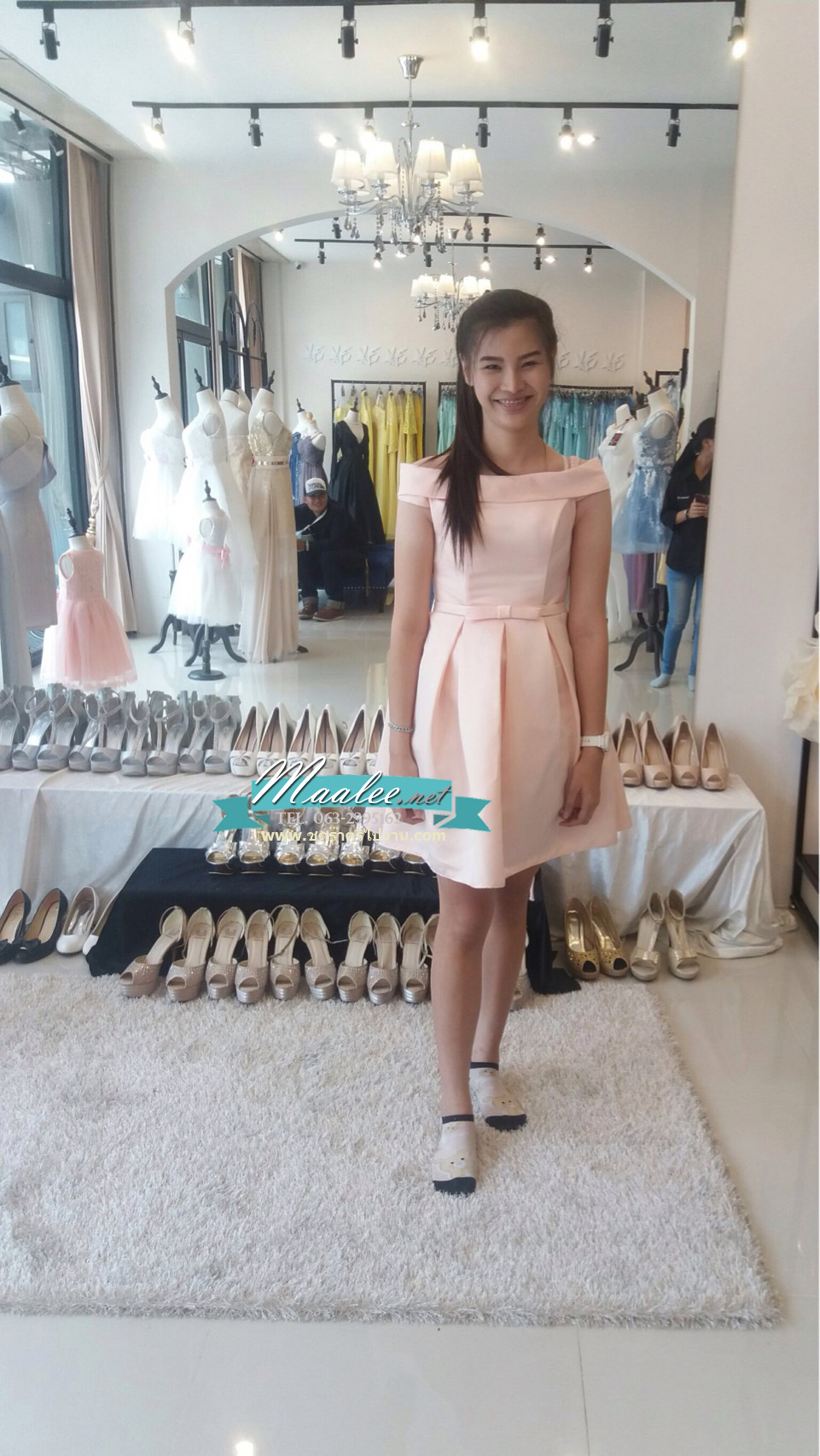 พร้อมเช่า ชุดเดรสสั้น ชุดออกงาน แบบปาดไหล่ สีชมพูโอโรส น่ารักสวยหวาน