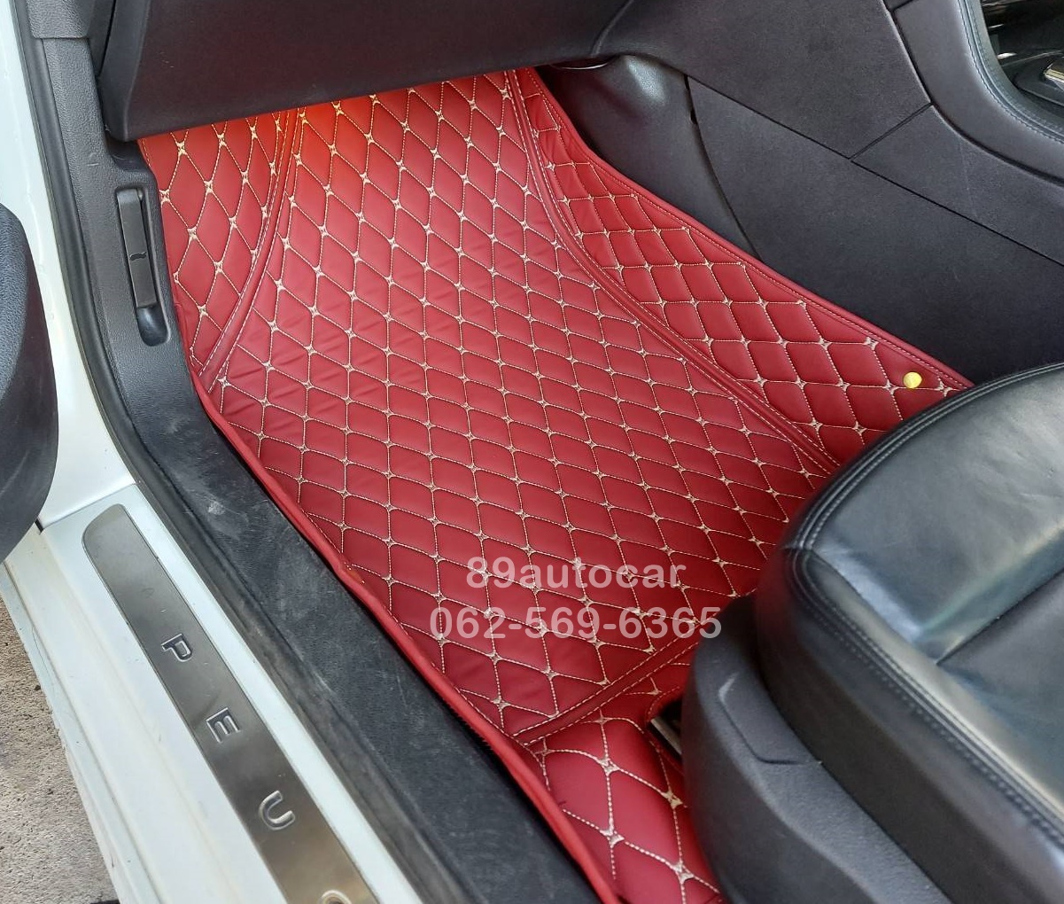 โรงงานตัดพรมรถยนต์ Peugeot RCZ ปูพรม6D สีแดงไวน์ เข้ารูป