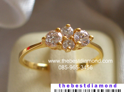 แหวนเพชรเม็ดกลม 4 เม็ดค่ะ หวานๆ เรียงเพชรน่ารักดีค่ะ ดูลงตัวดีคะ ชุปทองแท้ 24 K BR060