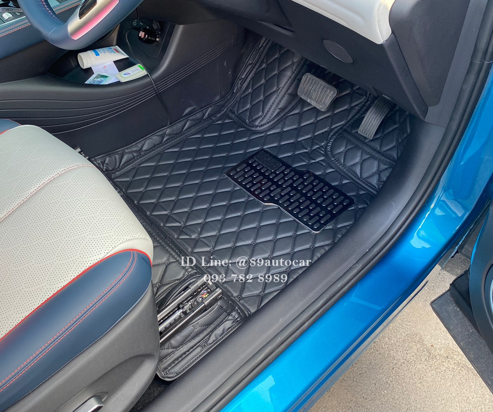 ขายพรมในรถ BYD Atto3 ปูพรมหกดี สีดำด้ายดำ ในห้องโดยสาร