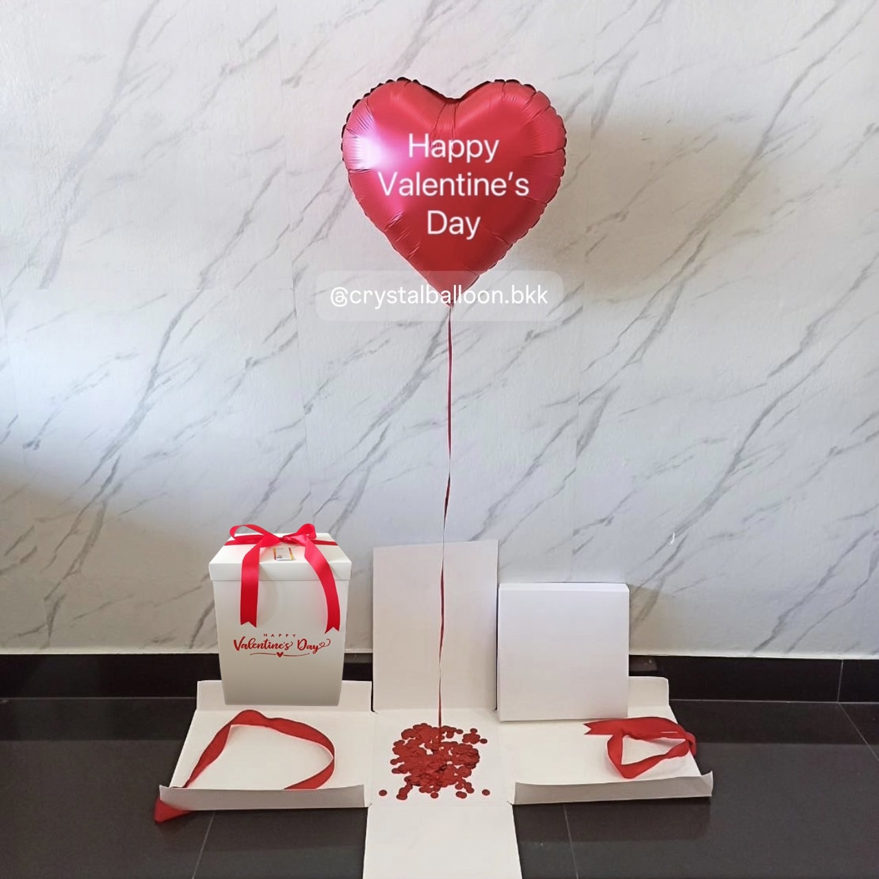 Valentine's Surprised Box Bubble กล่องเซอร์ไพรส์ พร้อม ฟอยล์หัวใจ ขนาด 18" 1 ชิ้น พร้อมตกเเต่ง สามารถเปลี่ยนสีลูกโป่ง/เปลี่ยนสีข้อความได้