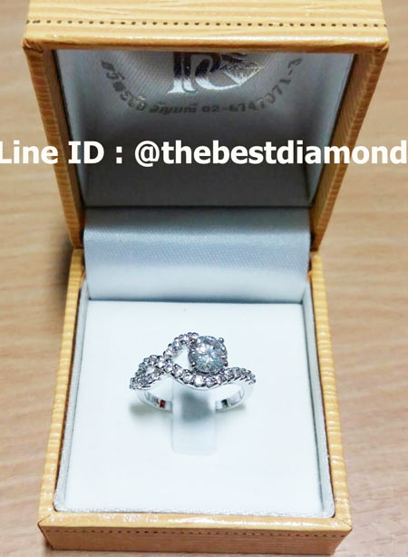 BR213RD+แหวนดีไซน์ เก๋ เรียบ หรู งามมากๆๆ เหมือนของแท้สุดๆเล่นไฟวิ๊งๆ รับประกันความสวย