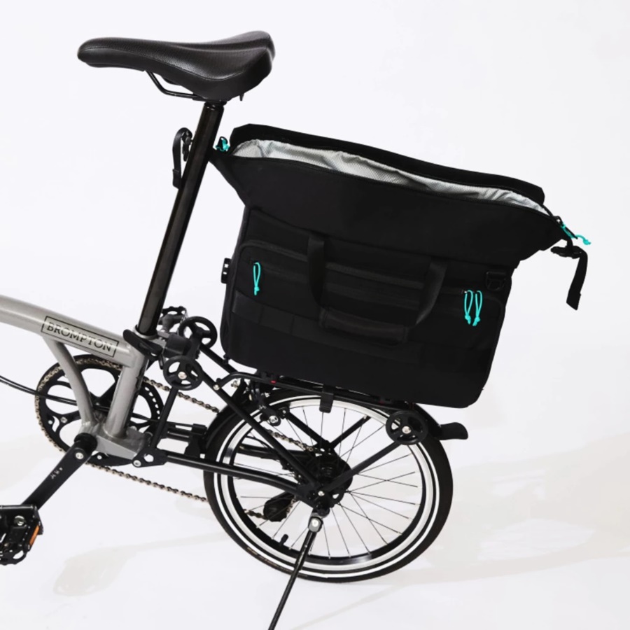 VINCITA B181P กระเป๋าติดแร็คใบใหญ่ (Nash Pro Bag) ผลิตจาก ผ้าโพลีเอสเตอร์กันน้ำ พร้อม ผ้าคลุมกันฝน เพิ่มการป้องกัน