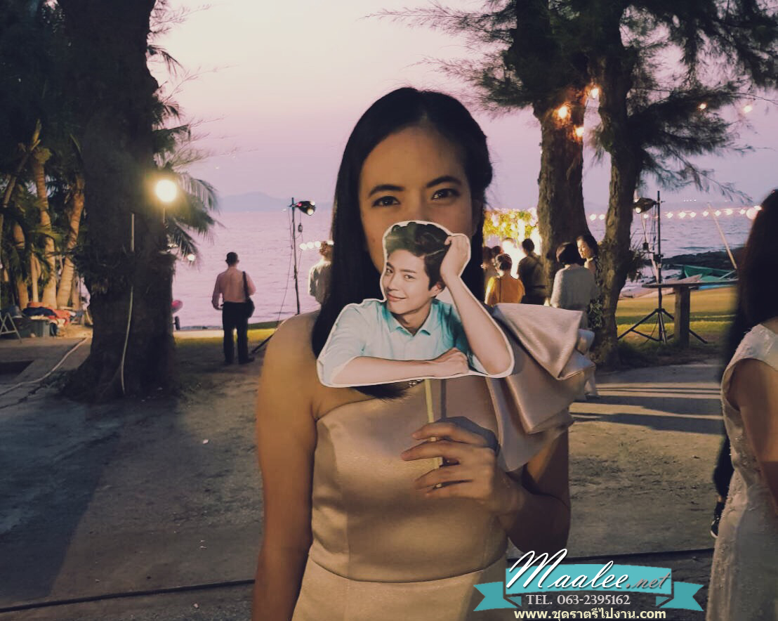 พร้อมเช่า ราตรีสั้น เดรสไหล่เดียว ผ้าดัชเชส ทรงเข้ารูป แต่งระบาย สีทอง rose gold