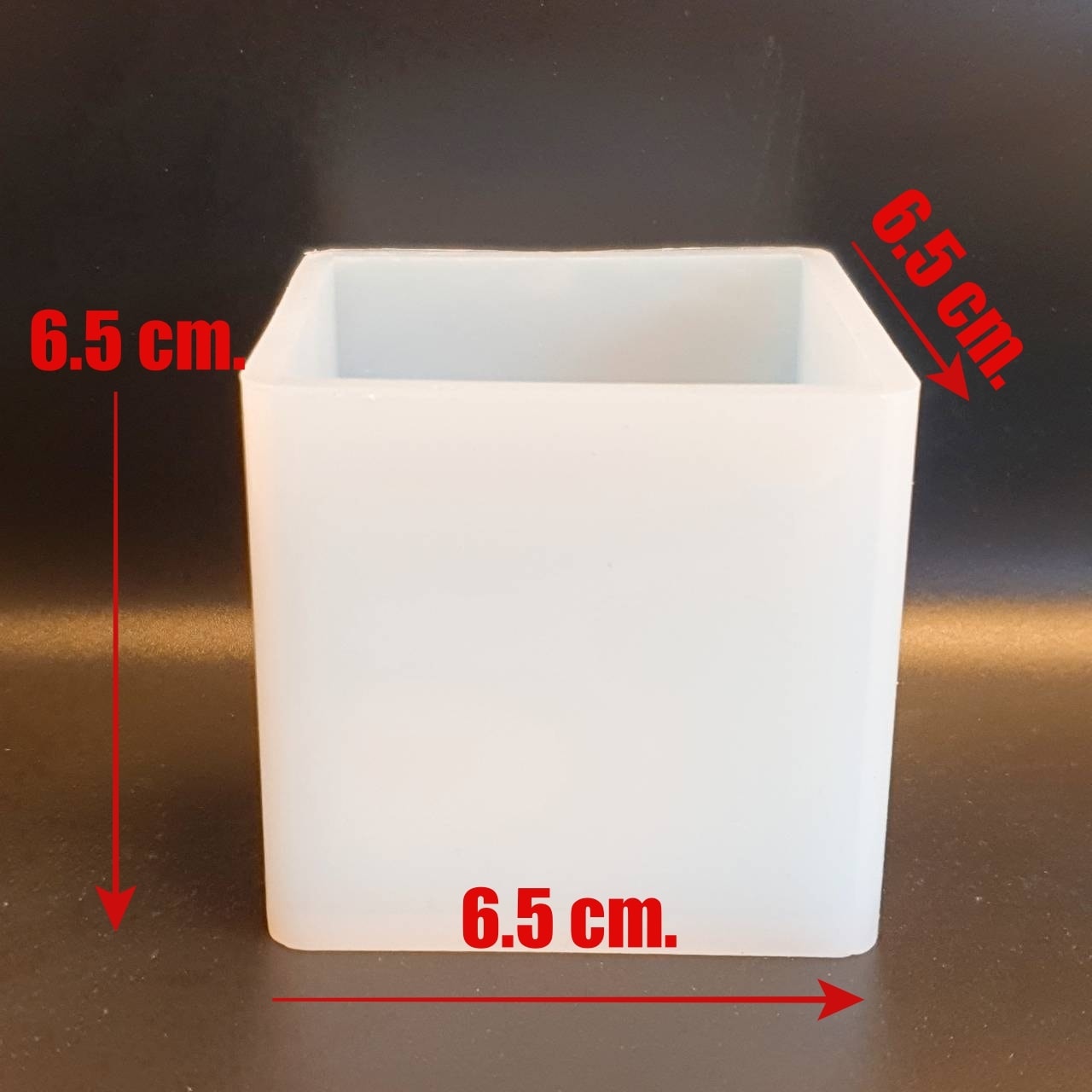 พิมพ์ซิลิโคน ทรงสี่เหลี่ยม ขนาด 6.5x6.5x6.5 cm.