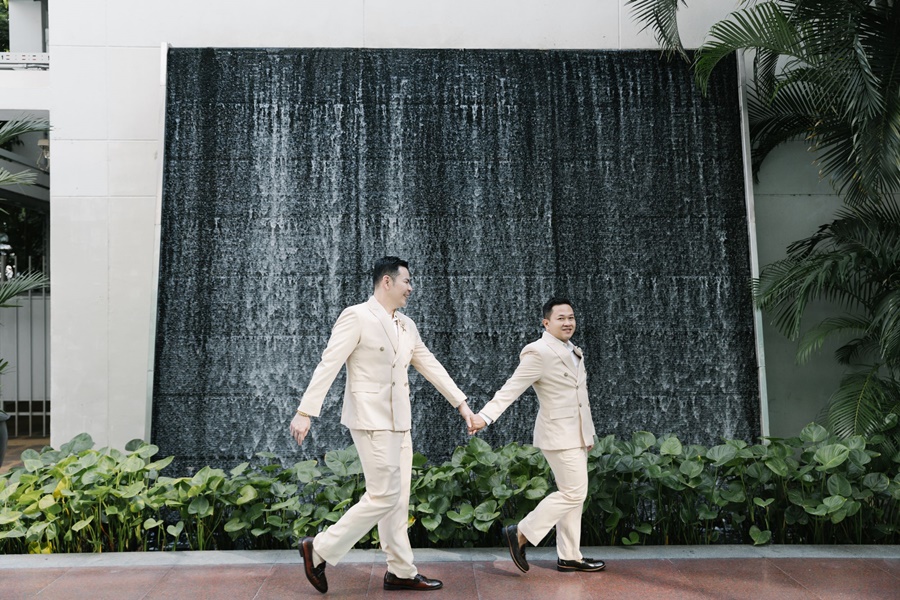 พร้อมเช่า ชุดสูทชาย สีแชมเปญ สูทตัด (ไม่มีเสื้อกั๊ก)