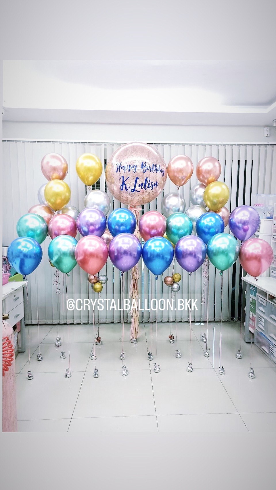 ลูกโป่ง วันเกิด Bubble ขนาด 36" พร้อม ช่อลูกโป่งโครเมี่ยม 3 ลูก 2 ช่อ,ช่อลูกโป่งโครเมี่ยม 5 ลูก 2 ช่อ พร้อมตกแต่ง ลูกโป่งโครเมี่ยม ตั้งพื้น วางเดี่ยว 14 ลูก สามารถเปลี่ยนสีลูกโป่ง/เปลี่ยนข้อความ/เปลี่ยนขนาดได้