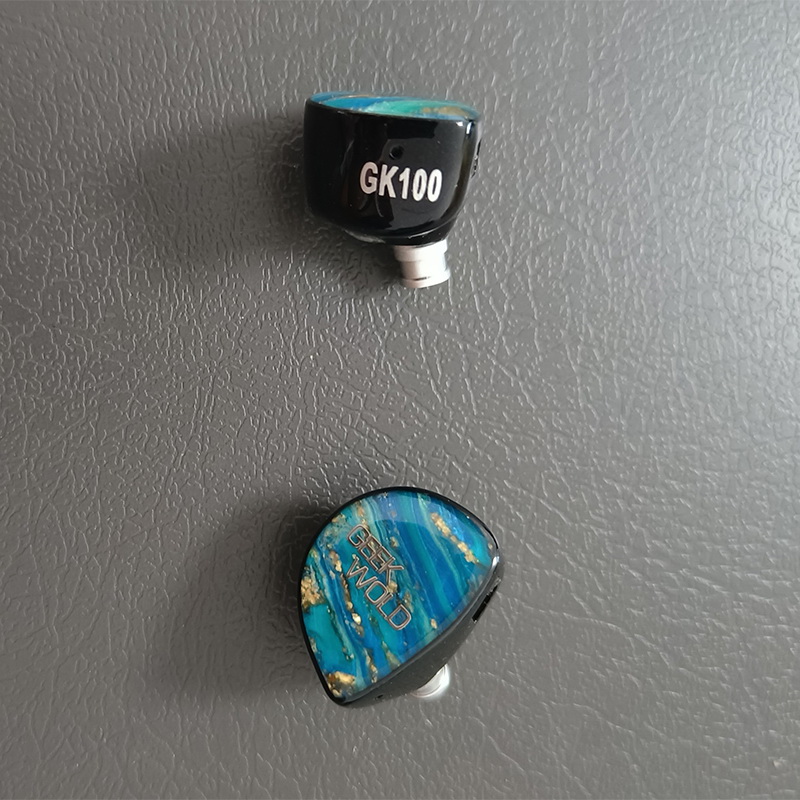 Geek Wold GK100 หูฟัง Hybrid 9 ไดรเวอร์ 2BA+3DD+4PZT พร้อมสาย Hakugei ประกันศูนย์ไทย