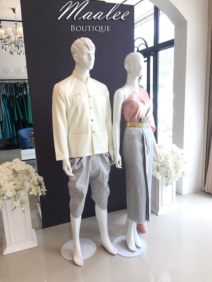 เช่า ชุดไทย ชุดเพื่อนเจ้าสาว ชุดไทยผ้าถุงสีเทาเงิน สไบเรียบ สีชมพูโรสโกล