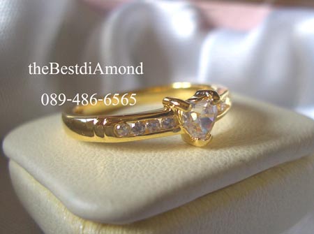 BR954 แหวนเพชรหัวใจ 25 สตบ่าข้าง 1 แถวเรียบๆ แต่น่ารักมาแล้ว อยู่ได้นานไม่มีout นำเพชรหัวใจ มาผสมเพชรกลม เพชรเล่นไฟดีทั้งเพชรหัวใจ+เพชรกลม