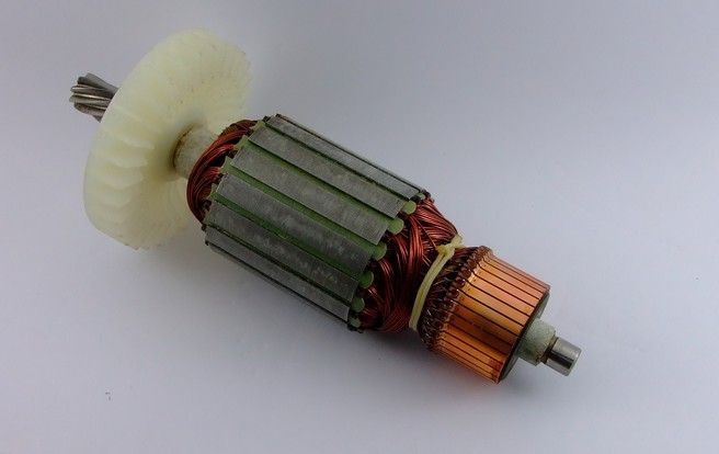 *เลิกจำหน่าย* ทุ่น แท่นตัด เรียวบิ Ryobi C3560