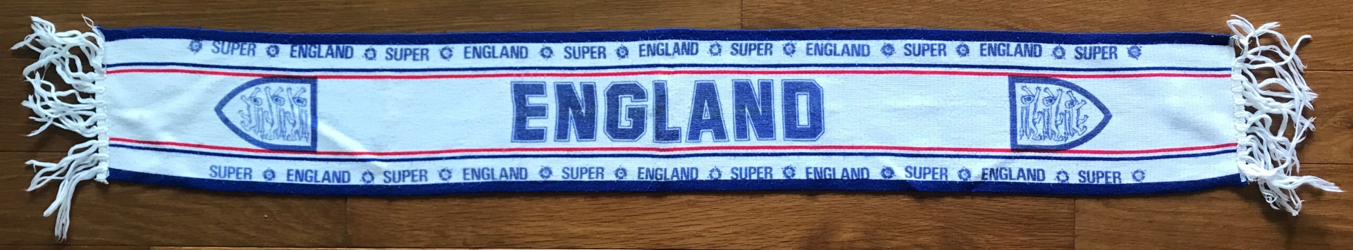 ผ้าพันคอ ฟุตบอล ทีมชาติอังกฤษ - SUPER ENGLAND / ENGLAND National Football Team Scarf - SUPER ENGLAND