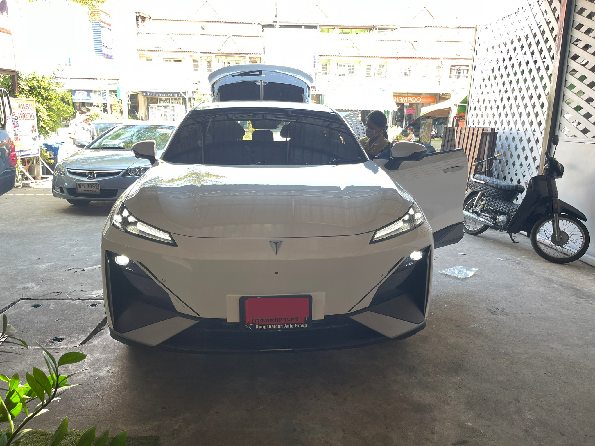 พรมรถยนต์ Changan Deepal S07 เอสโอเซเว่น ปูพรม6D สีดำด้ายดำ 8 ชิ้น