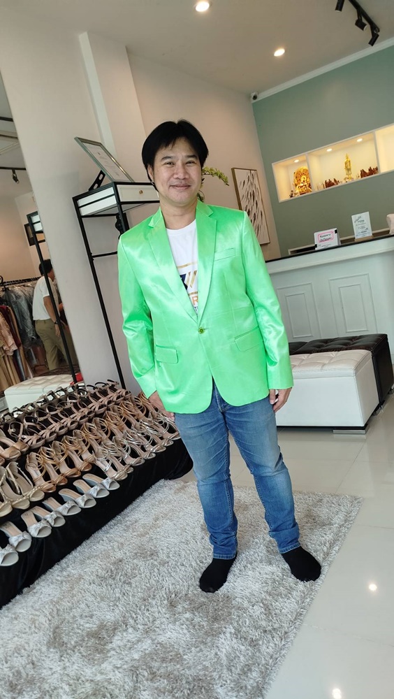 พร้อมเช่า ชุดสูทชาย แฟชั่น Set คละสี สูทตัด (ไม่มีเสื้อกั๊ก)