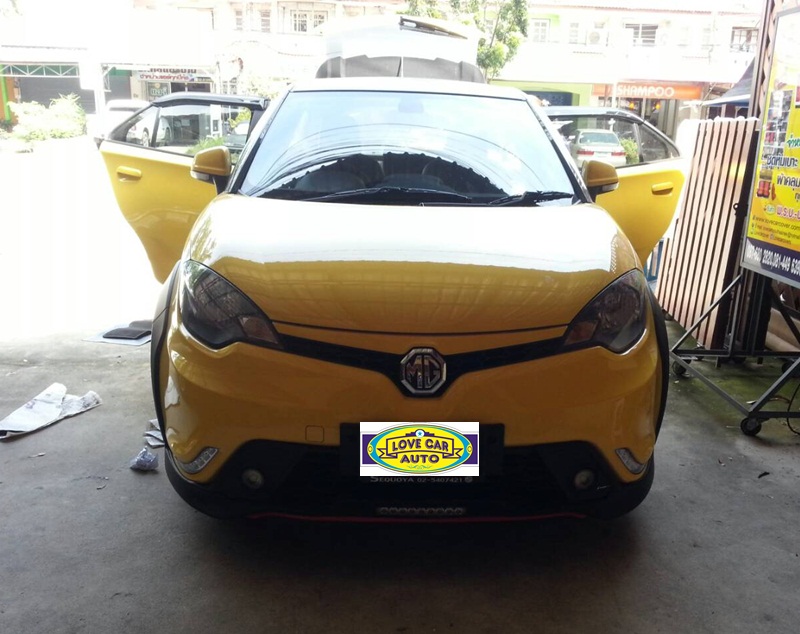 พรมดักฝุ่นปูพื้นรถยนต์ MG3 สีดำขอบดำด้ายแดง + ท้าย + พับเบาะ