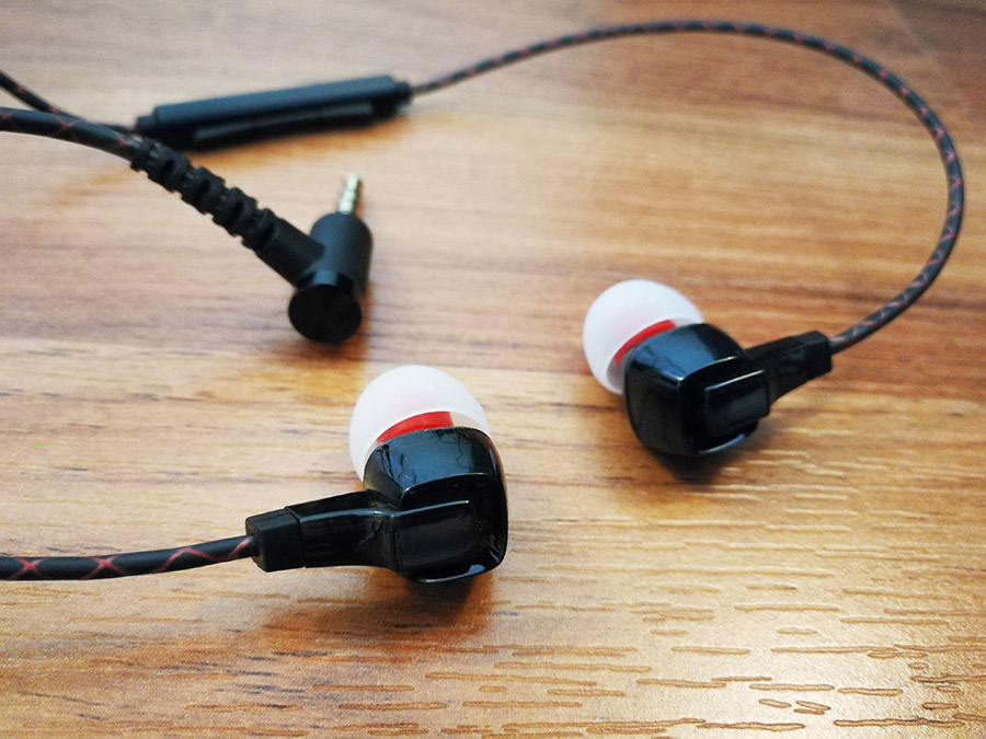 Fiio F1 หูฟัง Inear กระหึ่มฟังสนุกในราคาประหยัด มีไมค์