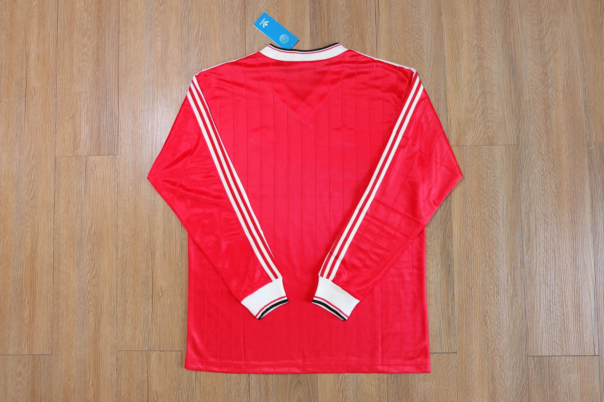 Manchester United 1982/83 Long sleeve Vintage Jersey เสื้อฟุตบอลแมนยูย้อนยุค Sharp Eletronics