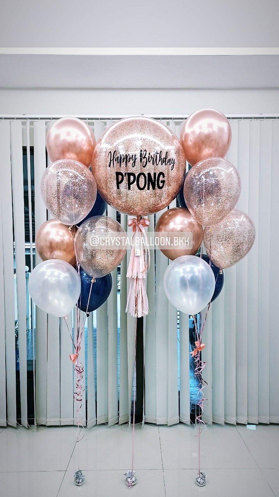 ลูกโป่ง วันเกิด Bubble ขนาด 24" Theme โรสโกล-Dark Blue พร้อม ช่อลูกโป่ง ช่อ 7 ลูก 2 ช่อ,ลูกโป่งใส ใส่กลิตเตอร์ พร้อมตกเเต่ง สามารถเปลี่ยนสีลูกโป่ง/เปลี่ยนข้อความ/เปลี่ยนขนาดได้