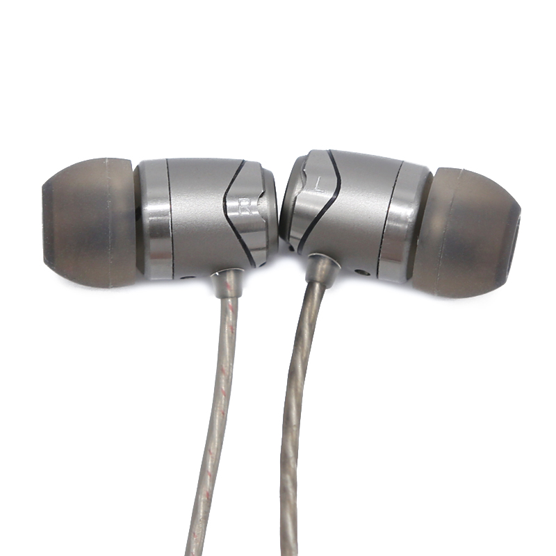 ขาย Soundmagic E11C หูฟังในตำนานรุ่นพัฒนาต่อยอดจาก E10 พร้อมไมค์ในตัว