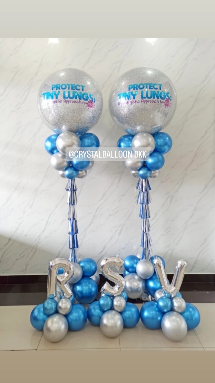 เสาลูกโป่ง เปิดงาน Bubble ขนาด 36" กลิตเตอร์สีเงิน 2 เสา พร้อม ฟอยล์ตัวอักษร ขนาด 16" ตั้งฐาน 3 ชิ้น พร้อมตกแต่ง สามารถเปลี่ยนสีลูกโป่ง/เปลี่ยนข้อความ/เปลี่ยนสี-ฟอยล์ตัวอักษรได้