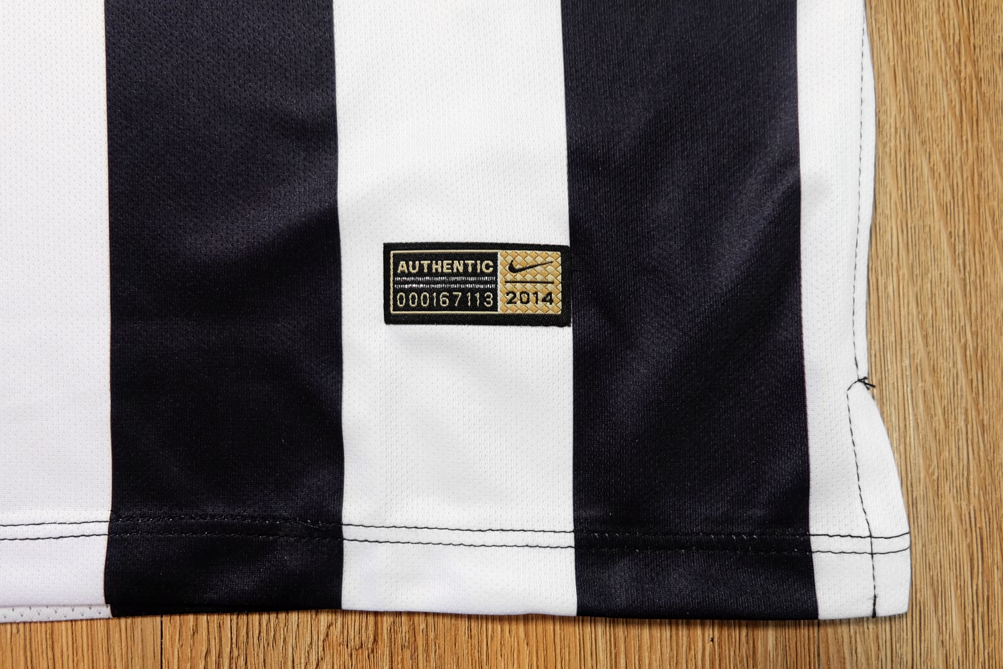 Juventus 2014/15 Home Jersey UEFA Champions League เสื้อบอลย้อนยุค เสื้อยูเวนตุสย้อนยุค