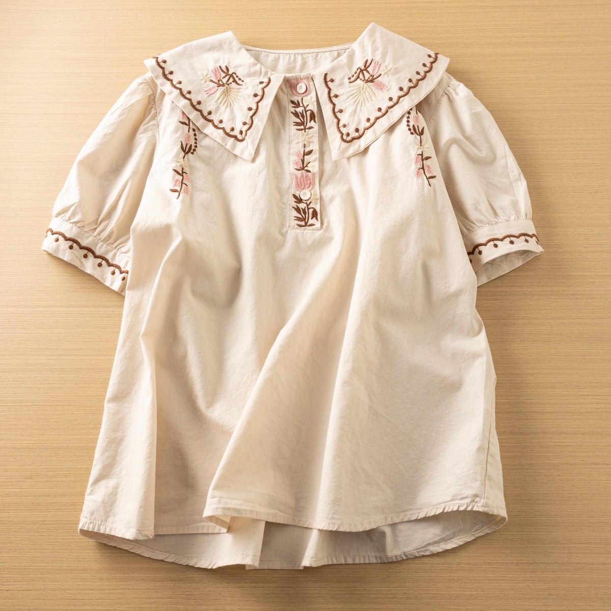 เสื้อคอบัวผ้าฝ้ายลายปัก