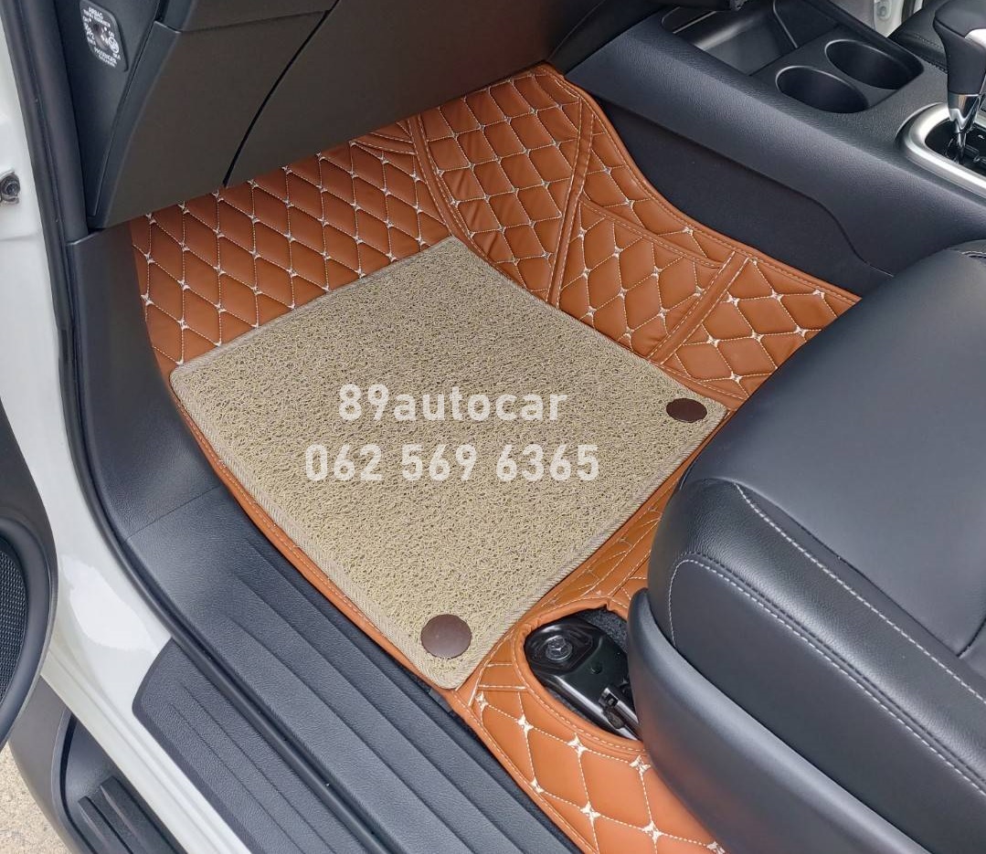 ขายพรมในรถยนต์ Toyota Revo 4 ประตู ปูพรม7Dสีน้ำตาลเข้ม + พรมดักฝุ่นสีครีม เต็มคัน
