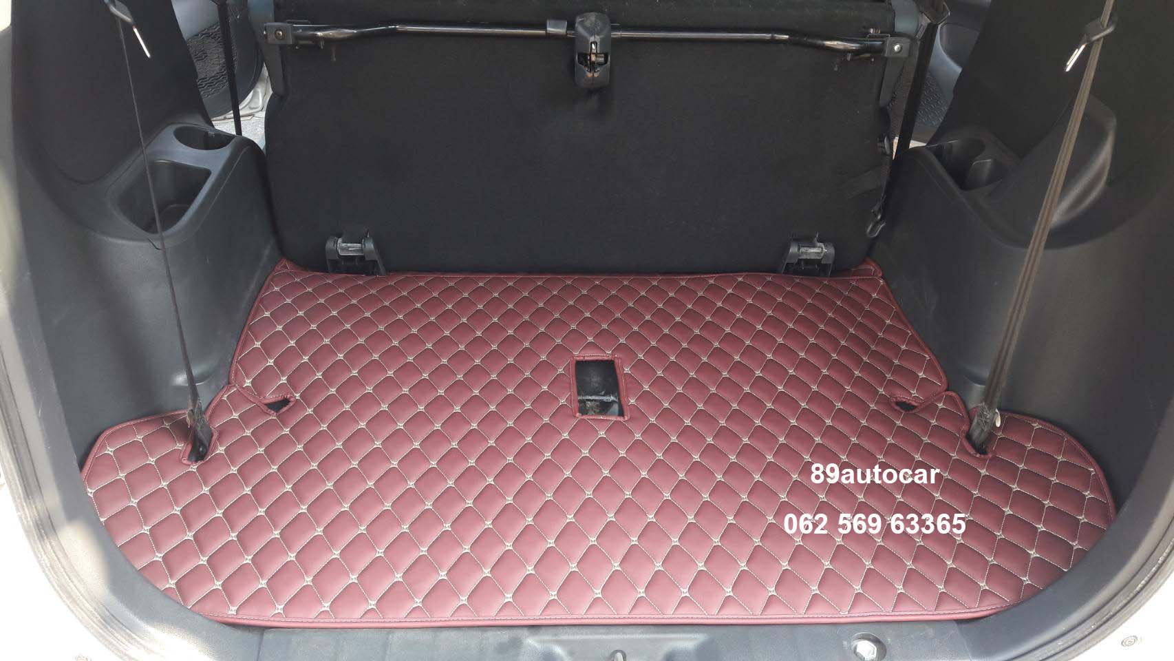 พรมรถยนต์ Toyota Avanza 2014 ปูพรม6D สีแดงเลือดหมู เต็มคัน