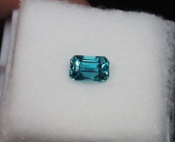 เพทายกัมพูชา 1.15 กะรัตสีฟ้า (0936)