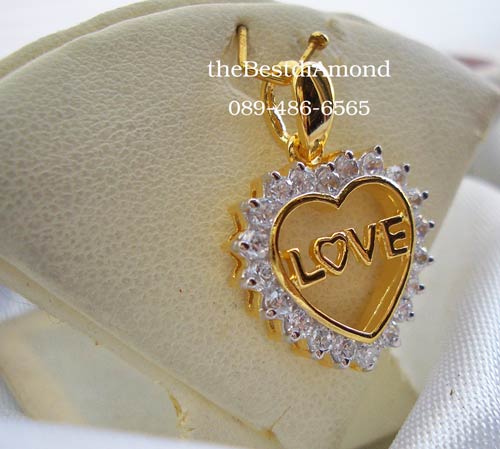 ==+BP424+++จี้ My Heart My Love++จี้สุดหรู น่ารักมากๆๆ ใช้เพชรรอบเลยค่ะ ตรงกลางทำเก๋ด้วยคำว่า Love อยู่ในกรอบหัวใจ น่ารักสุดๆๆ ใส่แล้วระยิบระยับ