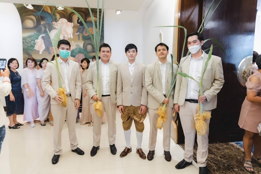 พร้อมเช่า ชุดสูทชาย สูทเพื่อนเจ้าบ่าว สีครีม เบจ Beige Brown (ไม่มีกั๊ก)