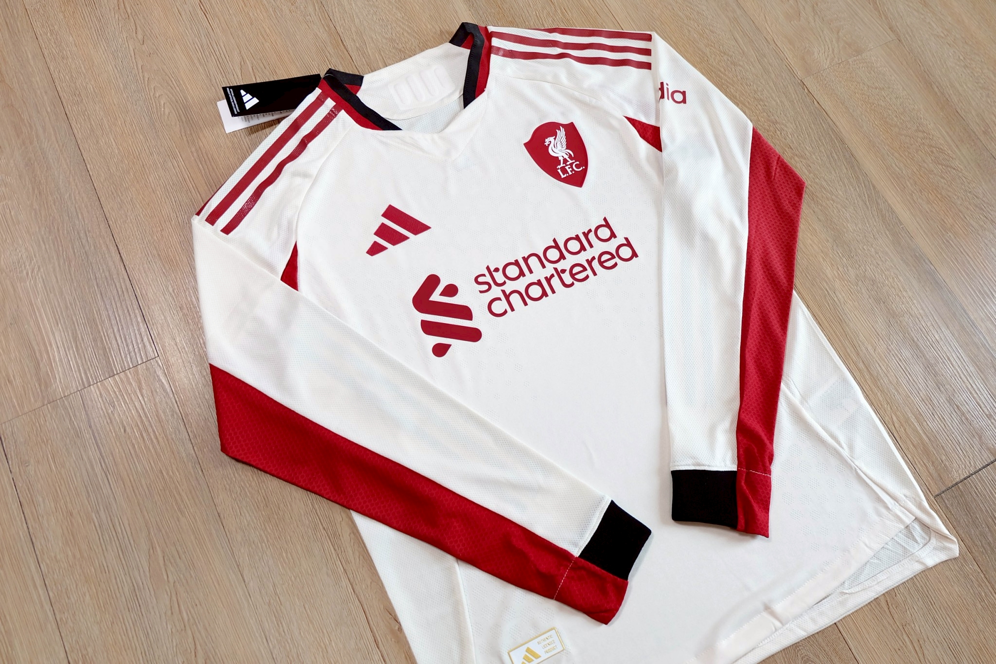 Liverpool 2025/26 Long Sleeve Away Jersey Player Grade เสื้อลิเวอร์พูลแขนยาว เยือน เกรดนักเตะ ฤดูกาลใหม่