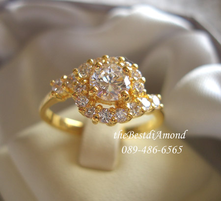 BR702+++แหวนdeer eye+++ สวยสุดๆ เล่นไฟวิ้งๆเลยค่ะ เหมือนนัยตากวางที่กลม ใส ระยิบระยับ ดีไซน์ได้สวยลงตัว หรูหรา ไฮโซ แต่ไม่เวอร์ ไม่ควรพลาด