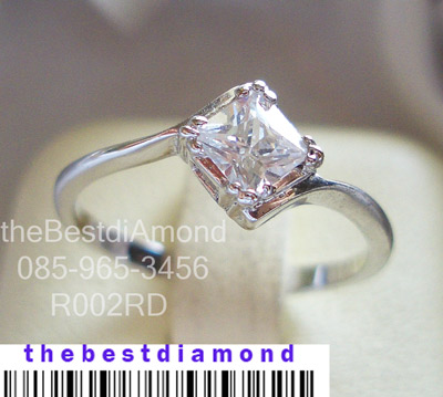BR002RD=== แหวนเพชรCZ สี่เหลี่ยม(Emerald Cut) เรียบ หรู ดูดี ไม่เวอร์ ใส่ติดนิ้วได้สวยน่ารักค่ะ