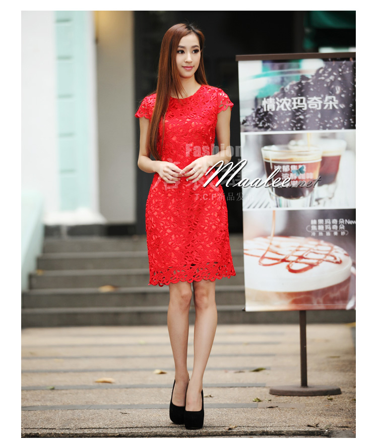 พร้อมส่ง ชุดราตรีสั้น ลูกไม้สีแดง แขนสั้น
