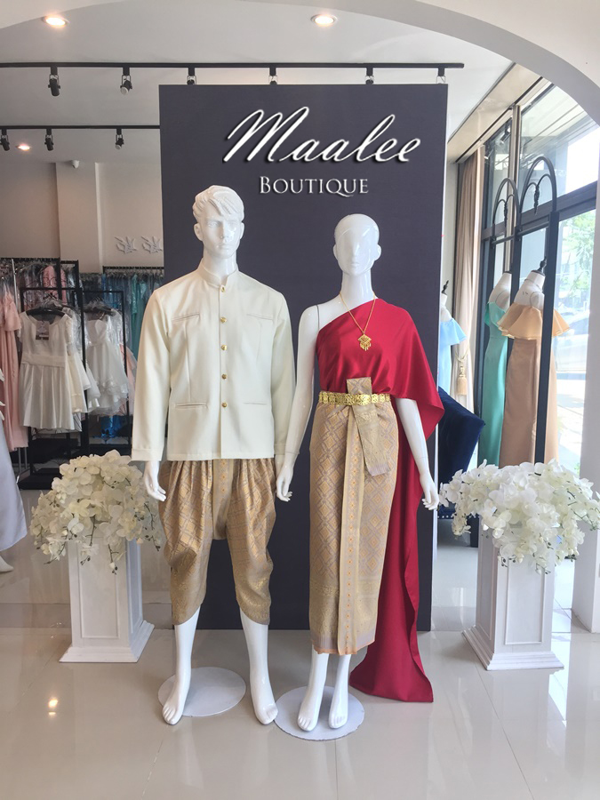 เช่า ชุดไทย ชุดเพื่อนเจ้าสาว ชุดไทย ผ้าถุงสีทอง สไบเรียบ สีแดง