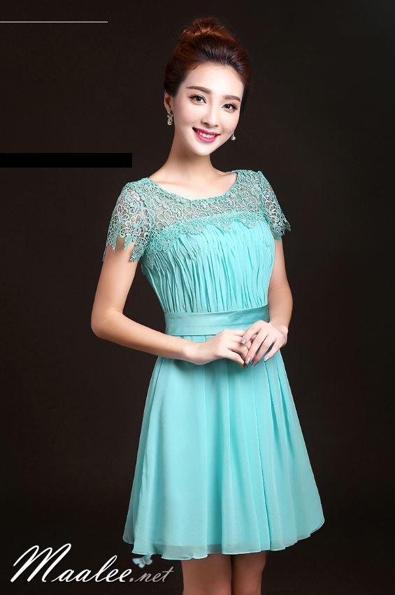 พร้อมเช่า ชุดราตรีสั้น ลูกไม้ กระโปรงผ้าชีฟอง อกจับจีบ เรียบหรู สีฟ้า (ซิปหลัง)