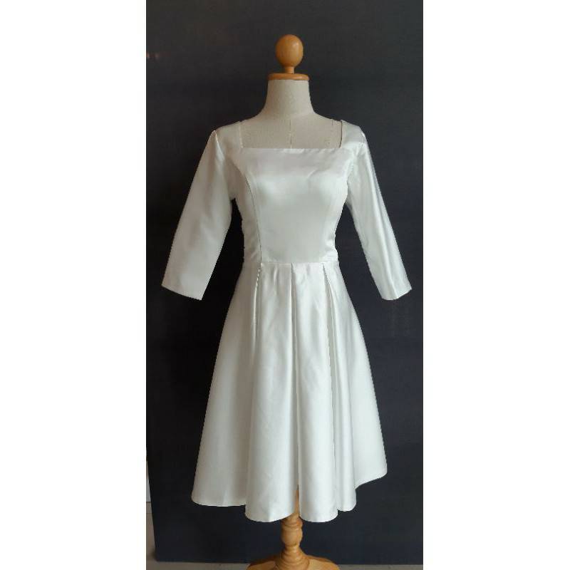 พร้อมส่ง ชุดแต่งงาน มินิมอล ชุดหมั้น