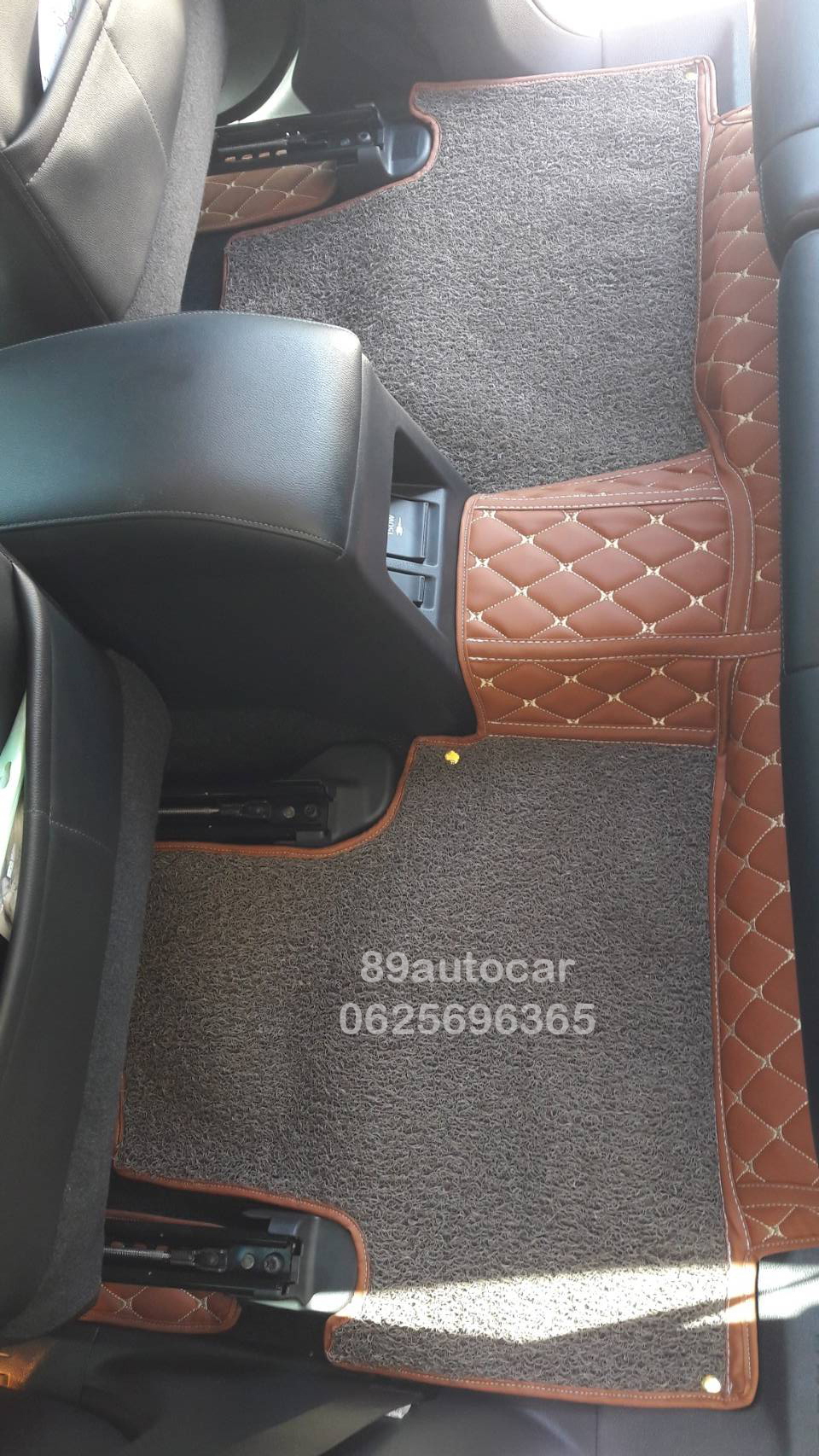 พรมดักฝุ่น Mitsubishi Pajerosport 2022 8D สีน้ำตาลเย็บติดกับพรมหนังสีน้ำตาลเข้ม