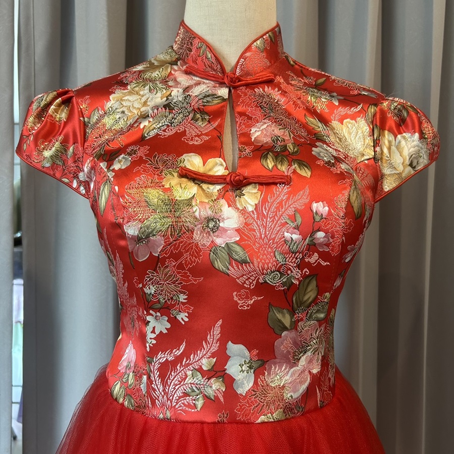 พร้อมเช่า ชุดแฟนซี ชุดราตรีสั้น ชุดตรุษจีน ชุดกี่เพ้า คอจีน กระโปรงตาข่ายพองสวย