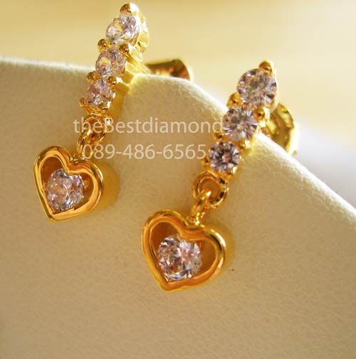 BE432+++ต่างหูแถวตุ้งติ้ง++น่ารักดีค่ะ แบบไม่เล็ก ไม่ใหญ่ไป กลางๆ ใส่ติดหูได้ทุกโอกาส หรูหราพอสมควร