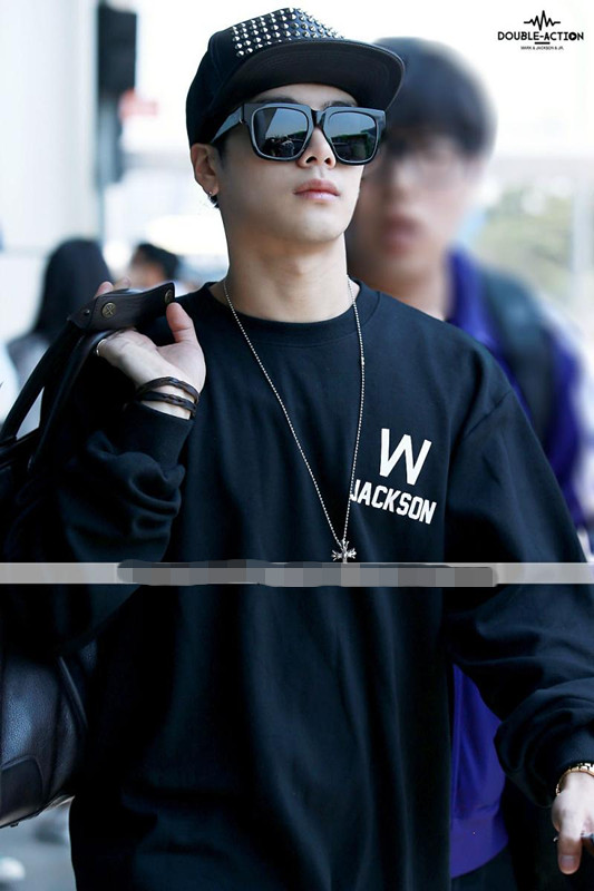เสื้อแขนยาว W Jackson