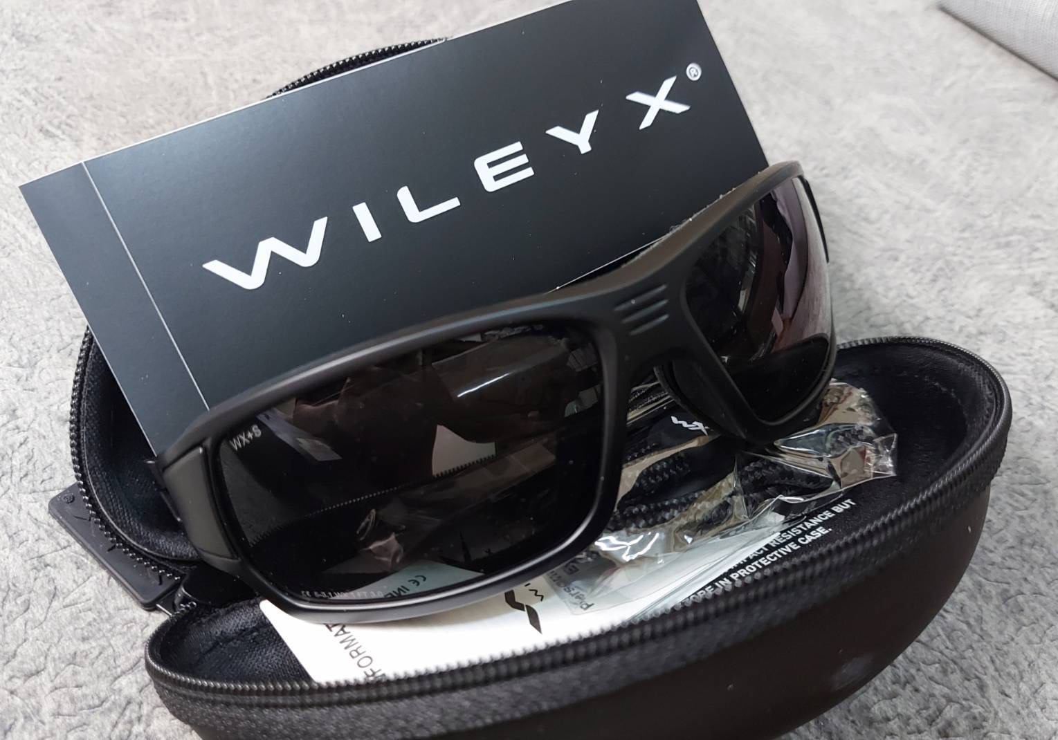 WILEY X CCBRH01 BREACH SMOKE GREY MATTE BLACK FRAME GLASSES