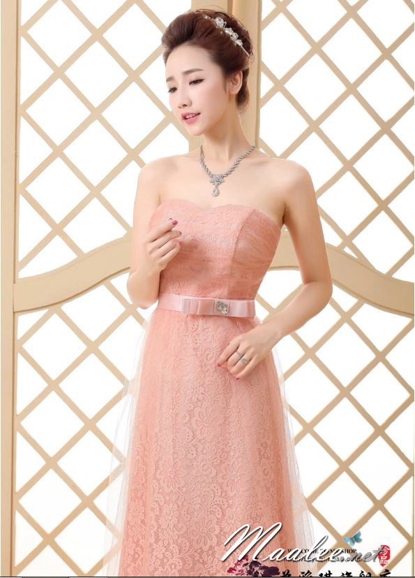 พร้อมส่ง ชุดราตรียาว เกาะอก ผ้าลูกไม้คลุมผ้าตาข่าย แต่งโบว์และคริสตัลช่วงเอว สีชมพู (เชือกผูก)