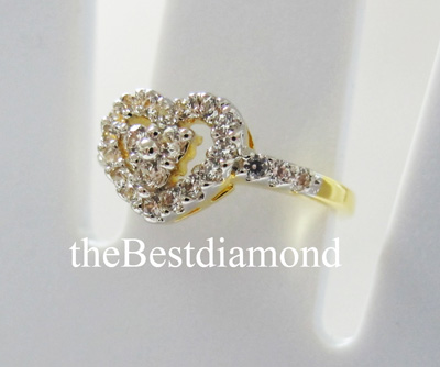 BR212+++แหวนเพชรCZ รูปหัวใจ มีบ่าข้าง++แบบทันสมัย ดูดี intrend มากๆๆ แบบออกมาจากร้านจิวเวลลี่เลย เพชรสวยวิ๊งๆ ใส่ติดนิ้วได้เลยค่ะ สวยสุดๆ รับประกัน